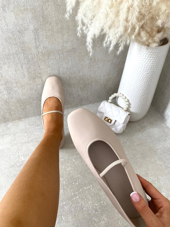 Round Toe Ballet Slip-On Flat Sandals showcased being worn, highlighting their classic design and easy slip-on feature for everyday elegance and comfort.